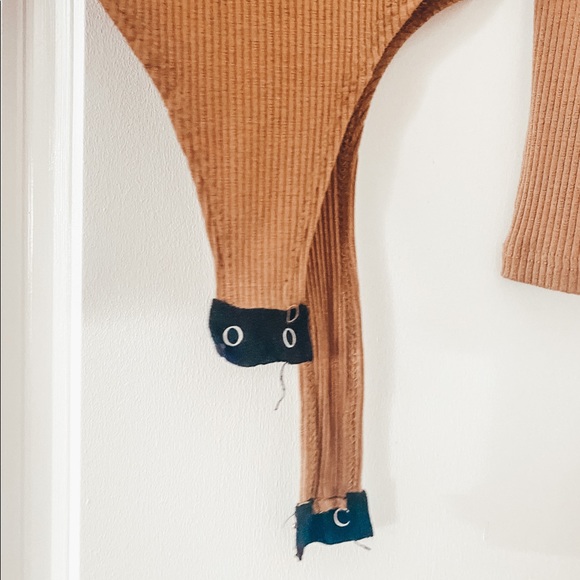 Off Shoulder Bodysuit - Mustard - Picture 7 of 9